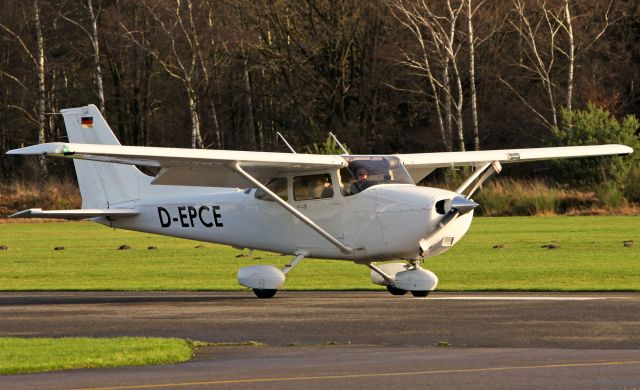 Cessna Skyhawk (D-EPCE)