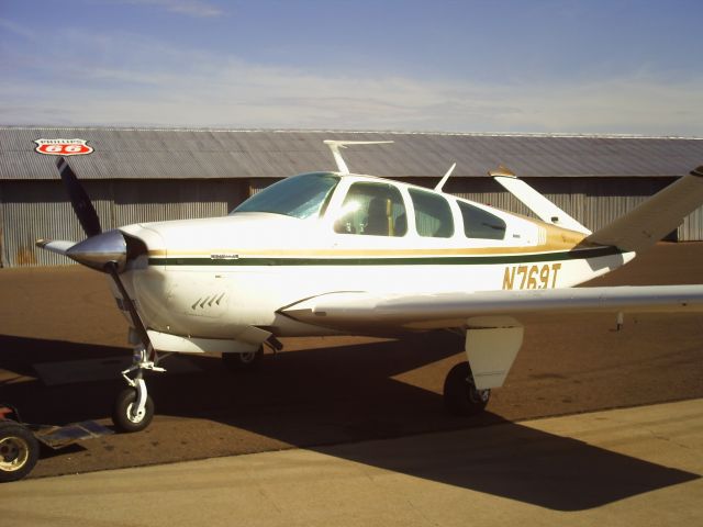 Beechcraft 35 Bonanza (N769T)