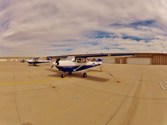 Cessna Skyhawk (N7275L)