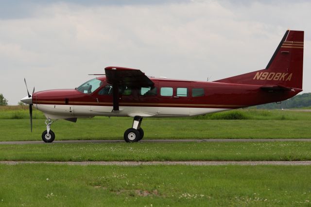 Cessna Caravan (N908KA) - Taxiing