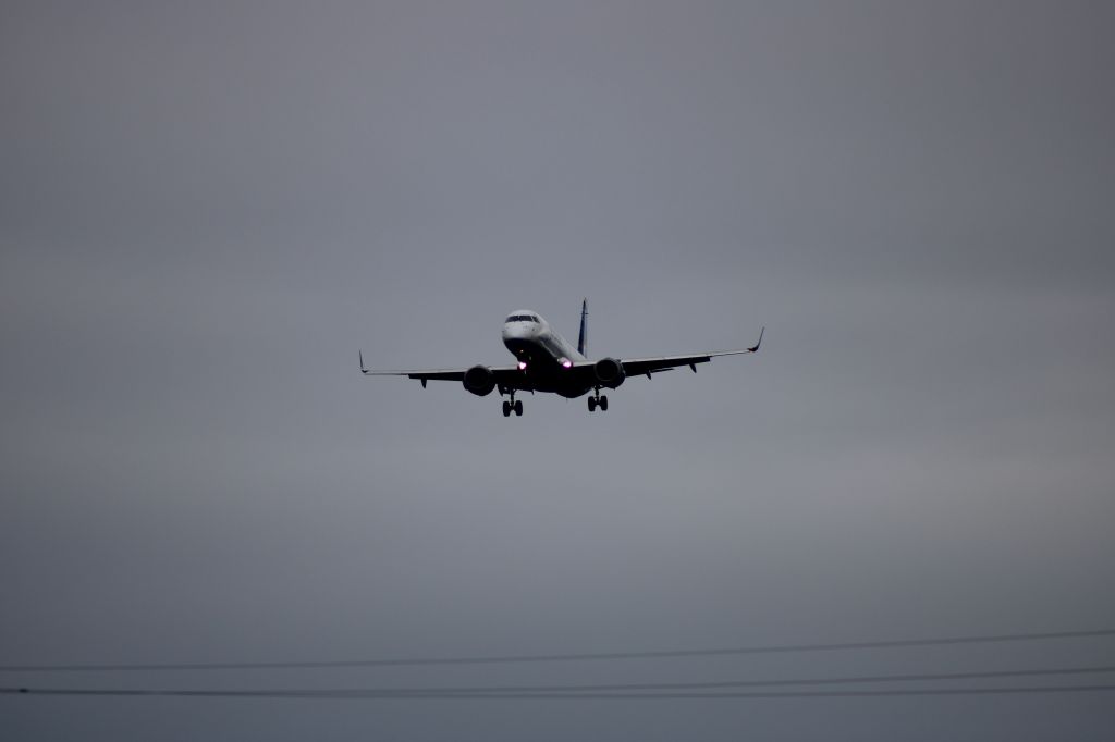Embraer ERJ-190 (N231JB)