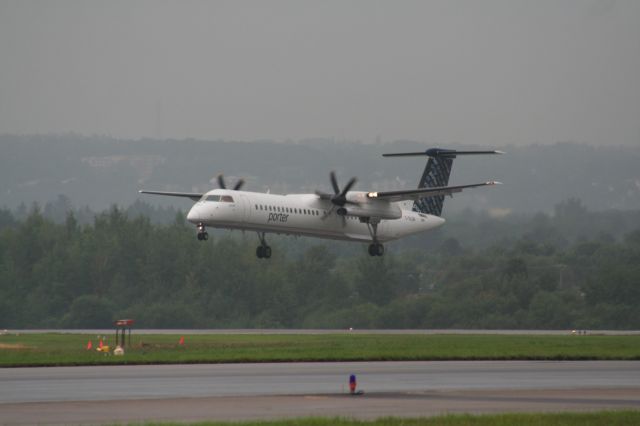 de Havilland Dash 8-400 (C-GLQH)