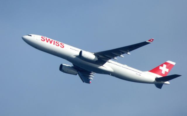 Airbus A330-300 (HB-JHA) - Shown here is a Swiss Air Airbus A330-300 a few minutes until it lands in the Autumn of 2017.