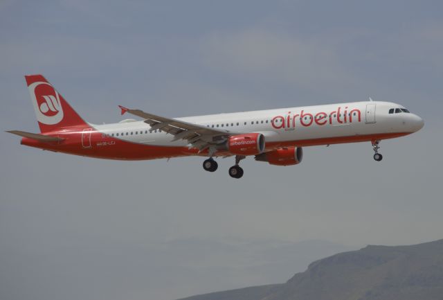Airbus A321 (OE-LCJ)