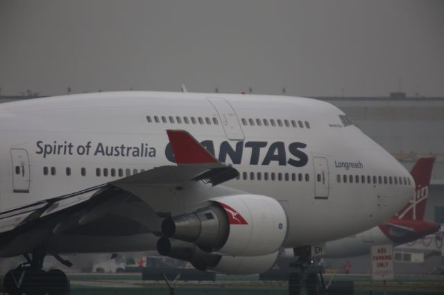 Boeing 747-400 (VH-OEH)