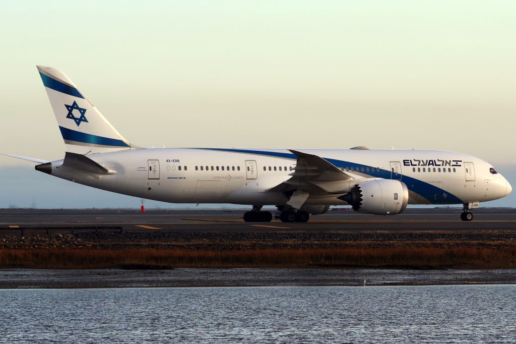 Boeing 787-8 (4X-ERB)