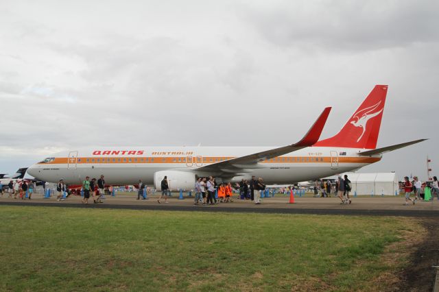 Boeing 737-800 (VH-XZP) - Avalon Air Show 2015