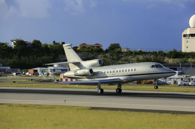 Dassault Falcon 900 (N111SW)