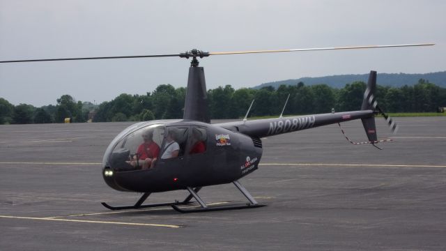 Robinson R-44 (N808WH)