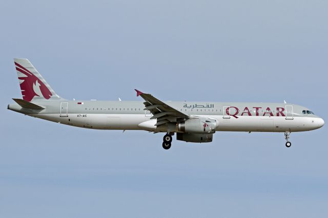Airbus A321 (A7-AIC)