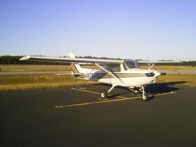 Cessna 152 (N48764)