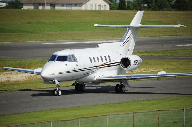 Hawker 800 (N356SR)