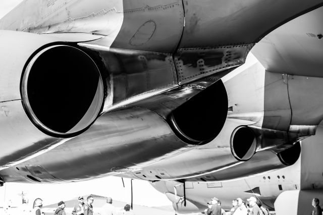 Boeing B-52 Stratofortress (61-0035)