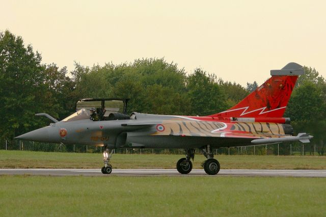 N113GU — - French Air Force Dassault Rafale C (113-GU) Nato Tiger Meet 2014 deco, Taxiing after display, Rennes-St Jacques airport (LFRN-RNS) Air show 2014 