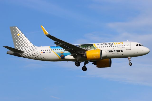 Airbus A320neo (EC-NIX)