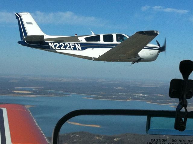 Beechcraft Bonanza (33) (N222FN)