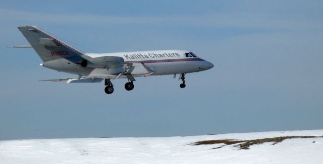 Dassault Falcon 20 (N226CK) - On short final is this 1970 Dassault / Sud Fanjet Falcon 20 in the Winter of 2022.