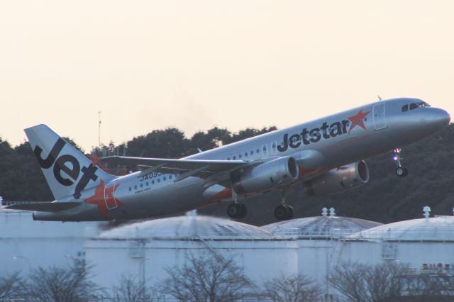 Airbus A320 (JA09JJ)