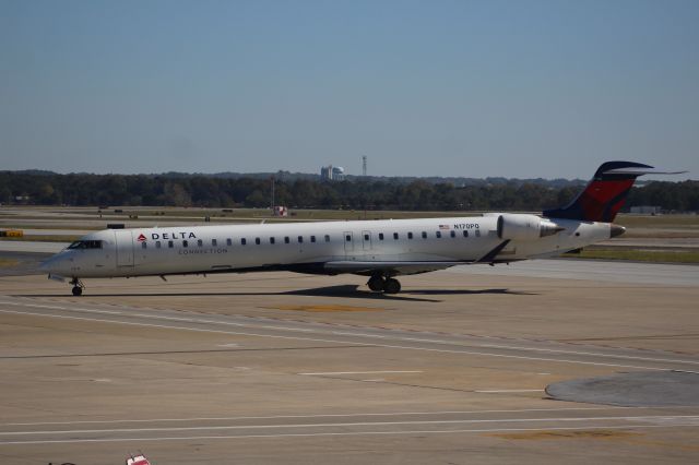 Canadair Regional Jet CRJ-900 (N170PQ)