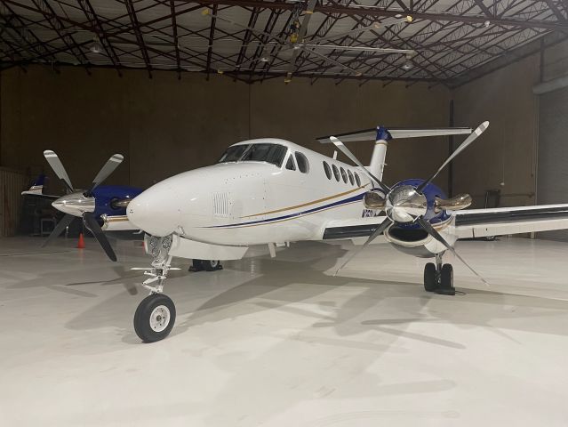 Beechcraft Super King Air 200 (N350C) - King Air 200 N350C at KADS Hanger - 2021