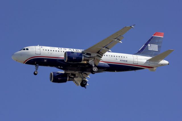 Airbus A319 (N708UW) - Flight 1846 arriving KTPA from KDCA 12/09/2014.