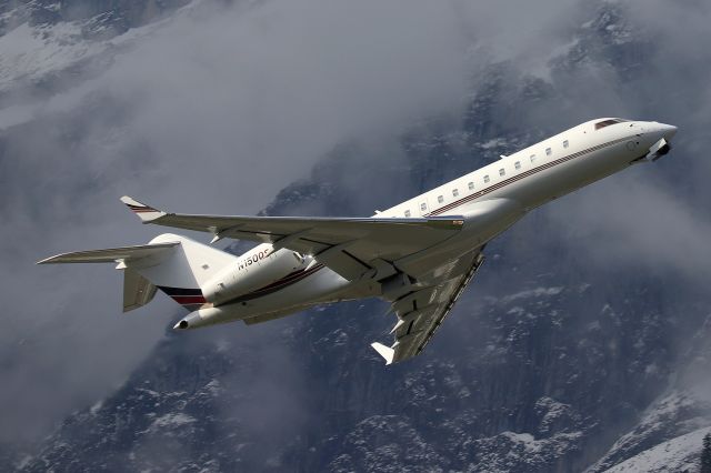 Bombardier Global Express (N150QS)