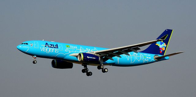 Airbus A330-200 (PR-AIU)