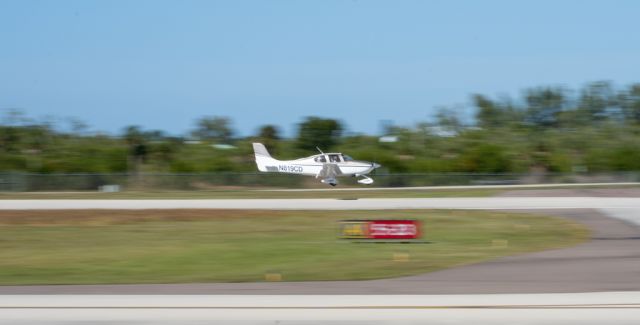 Cirrus SR-20 (N819CD) - Landing runway 5