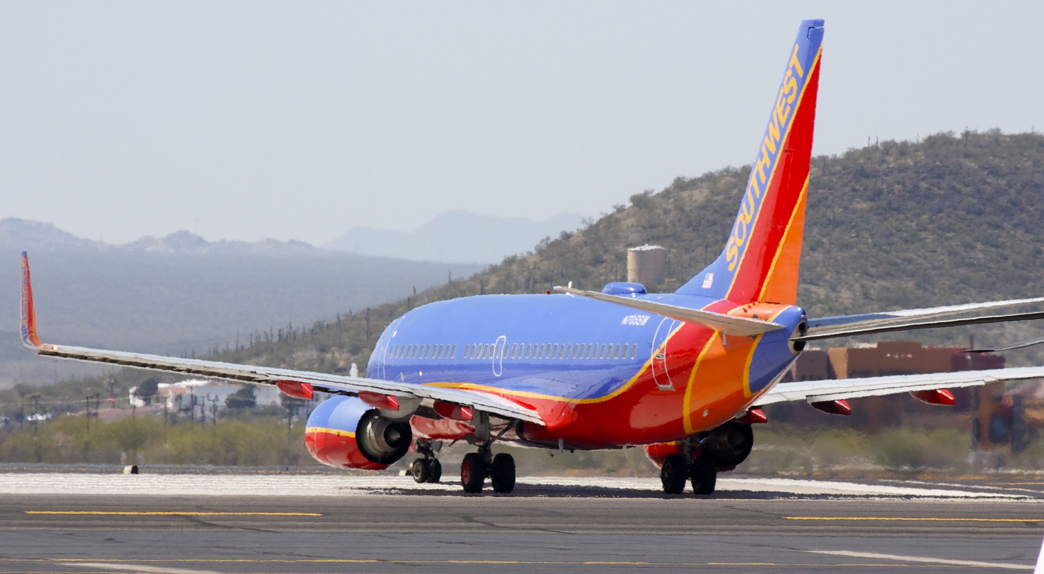 Boeing 737-700 (N705SW)