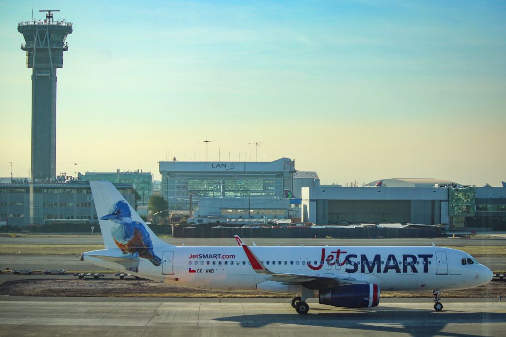 Airbus A320 (CC-AWB)