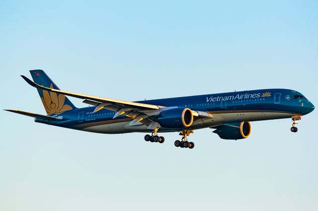 Airbus A350-900 (VN-A890)