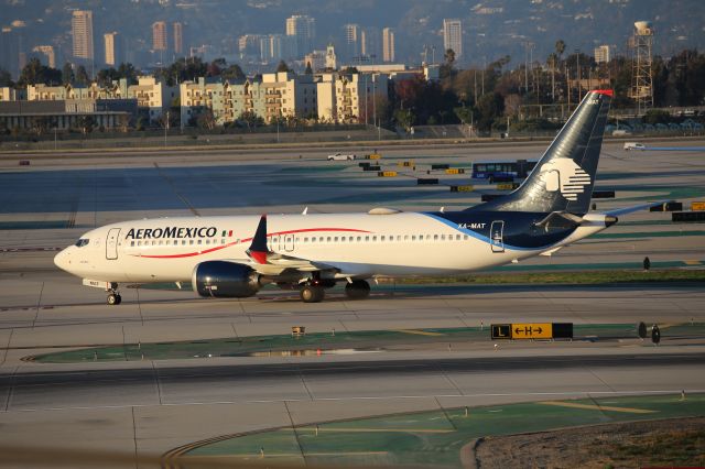 Boeing 737 MAX 8 (XA-MAT)