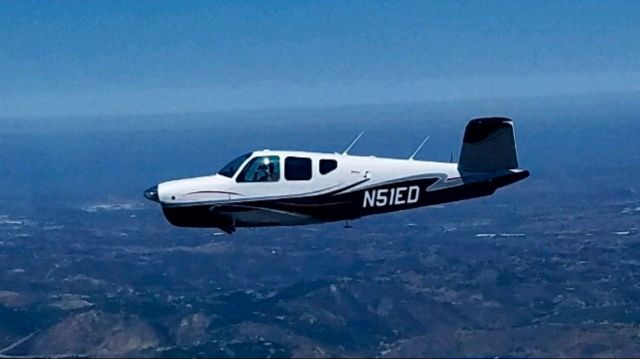 Beechcraft 35 Bonanza (N51ED)