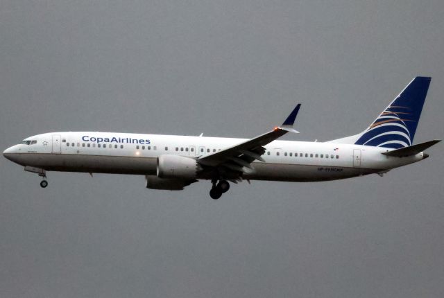 Boeing 737 MAX 9 (HP-9911CMP)