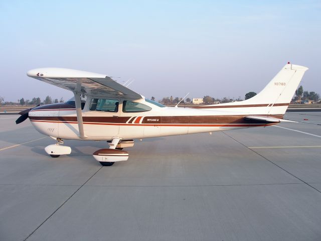 Cessna Skylane (N97160)