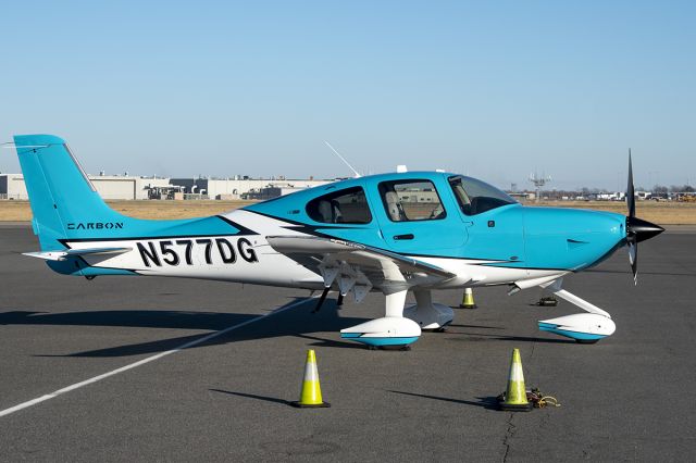 Cirrus SR-22 (N577DG)