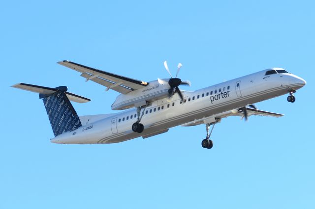 de Havilland Dash 8-400 (C-GKQA)