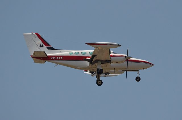 Cessna 421 (VH-ECF)