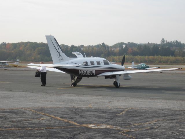 Piper Malibu Mirage (N6087V) - Unloading after arriving from Westminster, MD (KDMW).