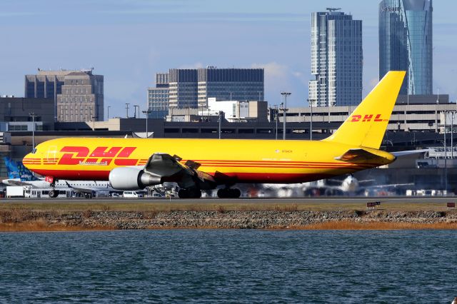 BOEING 767-300 (N764CK)