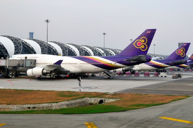 Boeing 747-400 (HS-TGR) - 2012