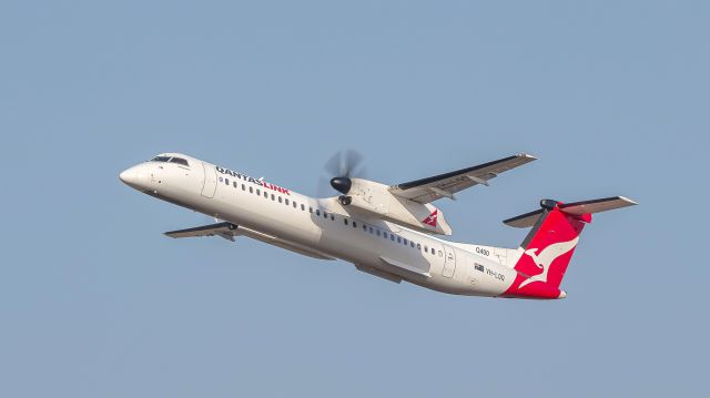 de Havilland Dash 8-400 (VH-LQQ)