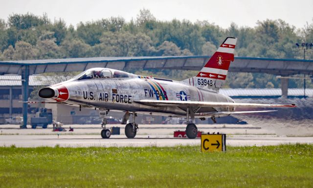 North American Super Sabre (N2011V) - Take off