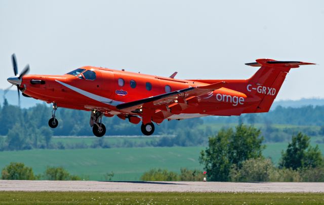 Pilatus PC-12 (C-GRXD) - Patient Transfer Takeoff