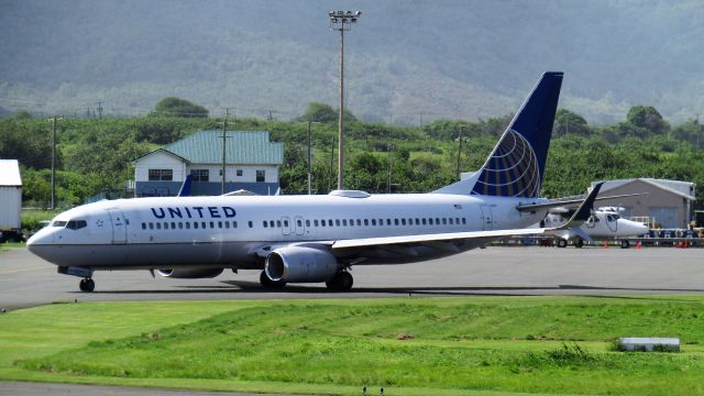 Boeing 737-900 (N77261) - B738