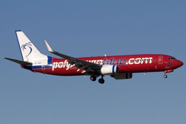 Boeing 737-800 (ZK-PBF)