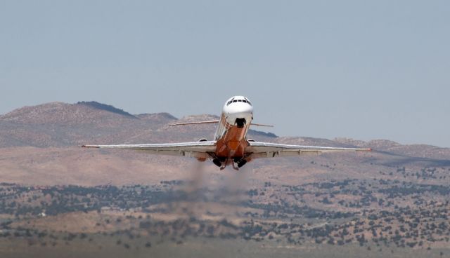 McDonnell Douglas MD-87 (N291EA) - Out shooting tanker ops.  I was off to the side with the tankers using runway 14 at Stead Airfield.