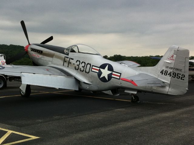 North American P-51 Mustang (FF330)