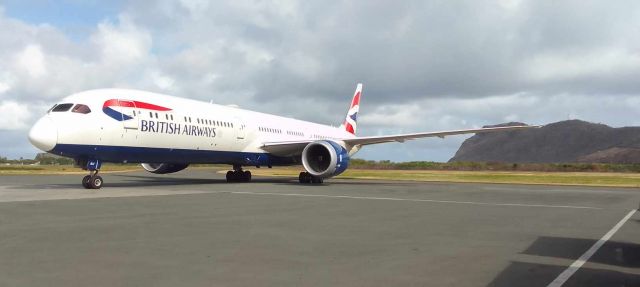 BOEING 787-10 Dreamliner (G-ZBLF)
