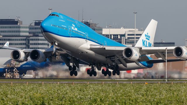 Boeing 747-400 (PH-BFY)